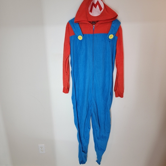 Nintendo Other - Super mario Halloween costume adults small soft pajamas